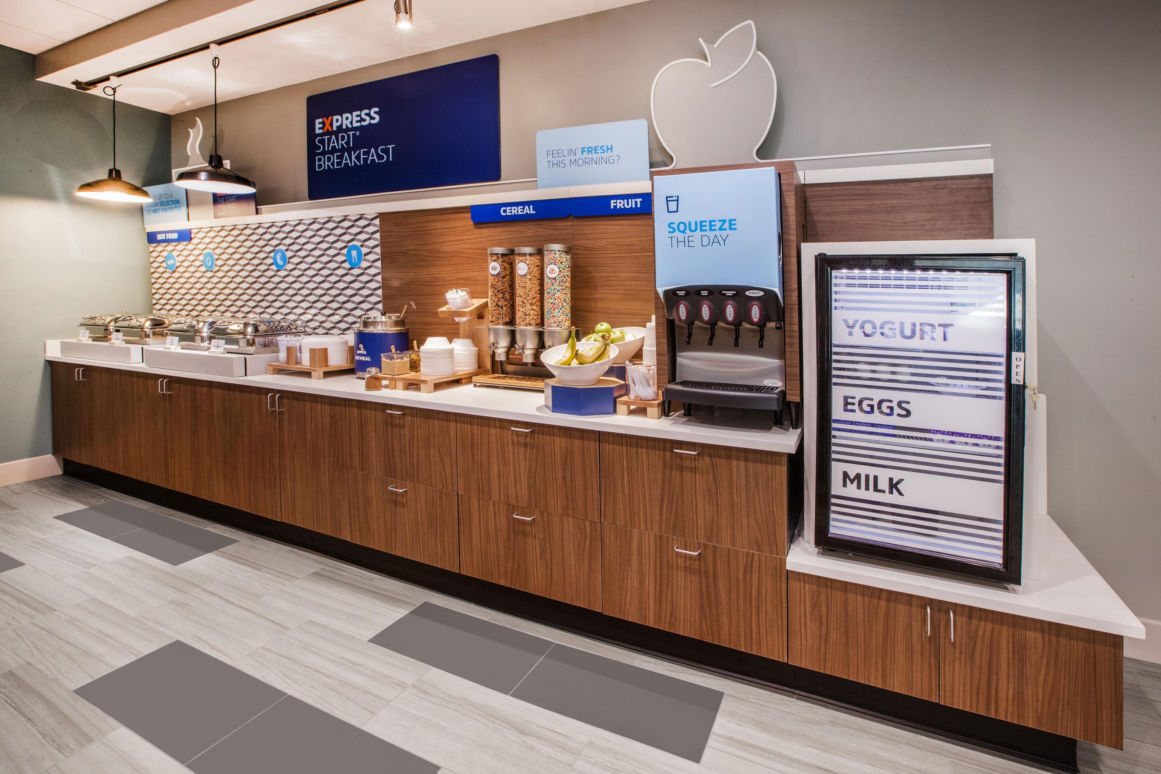 Holiday Inn Express & Suites Malvern By Ihg Exterior foto